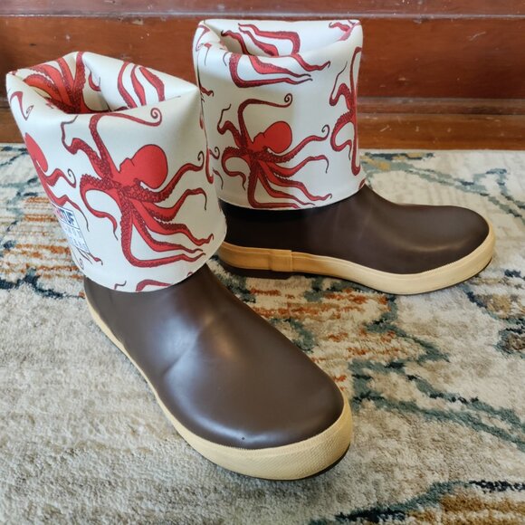 Xtratuf Women's Salmon Sisters 15 in Legacy Boot - Picture 6 of 7